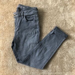 American Eagle Grey Jeans/Jeggings